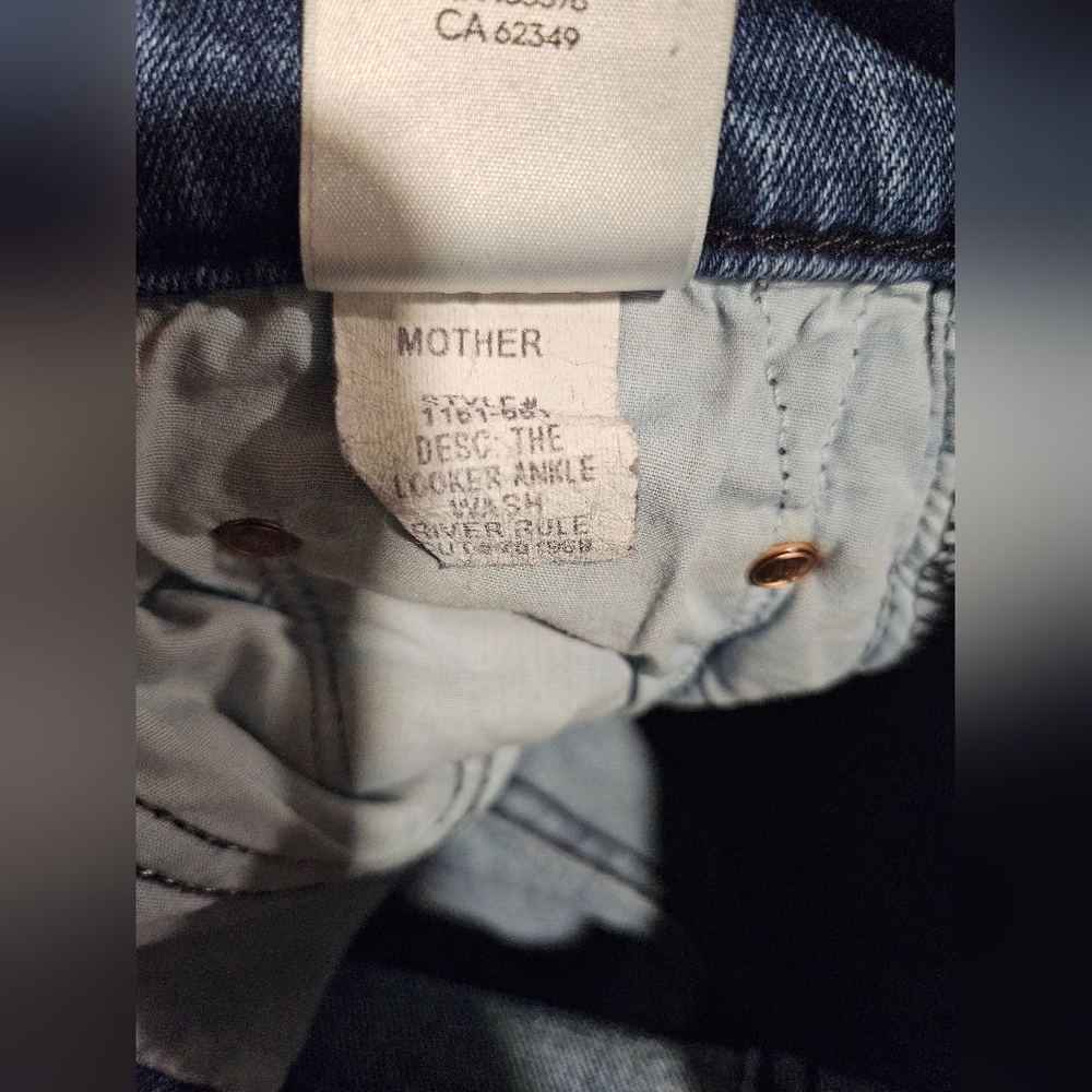 Mother Jeans - Picture 8 of 9